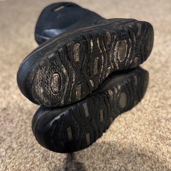 Men’s Black Used Bogs Size 7 - Picture 4 of 6